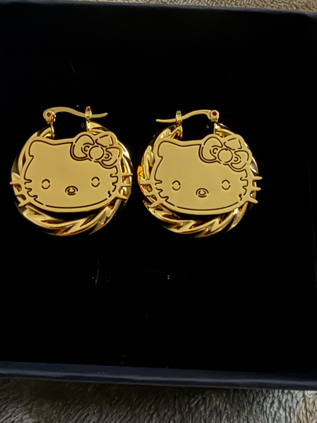 Kitty Luxe Hoops - 30mm