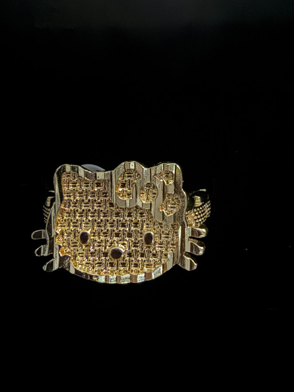 Kitty Kiss Ring